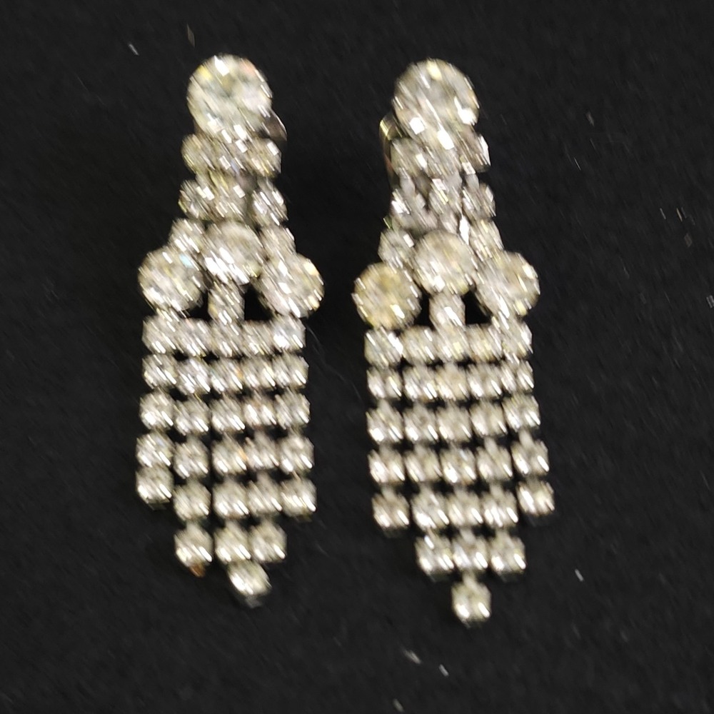 Vintage Weiss AB Rhinestone Chandelier Dangle Clip On Earrings Silver Tone
